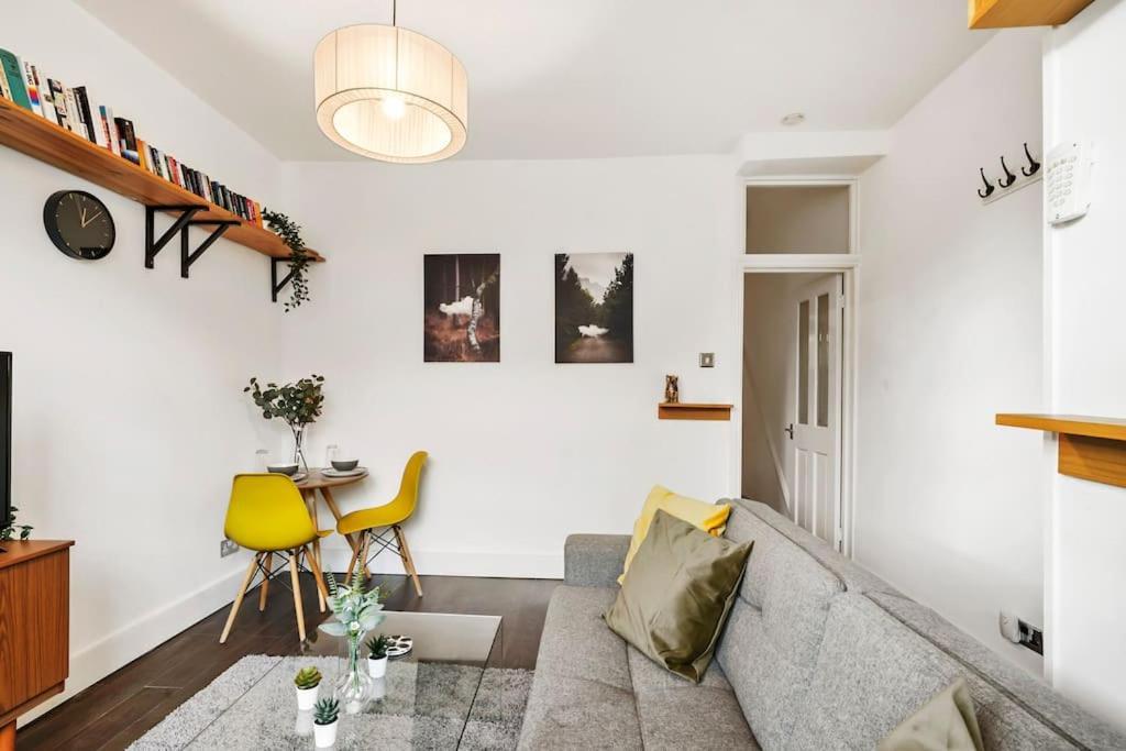 2 Bed Garden Flat Leyton Village London Bagian luar foto
