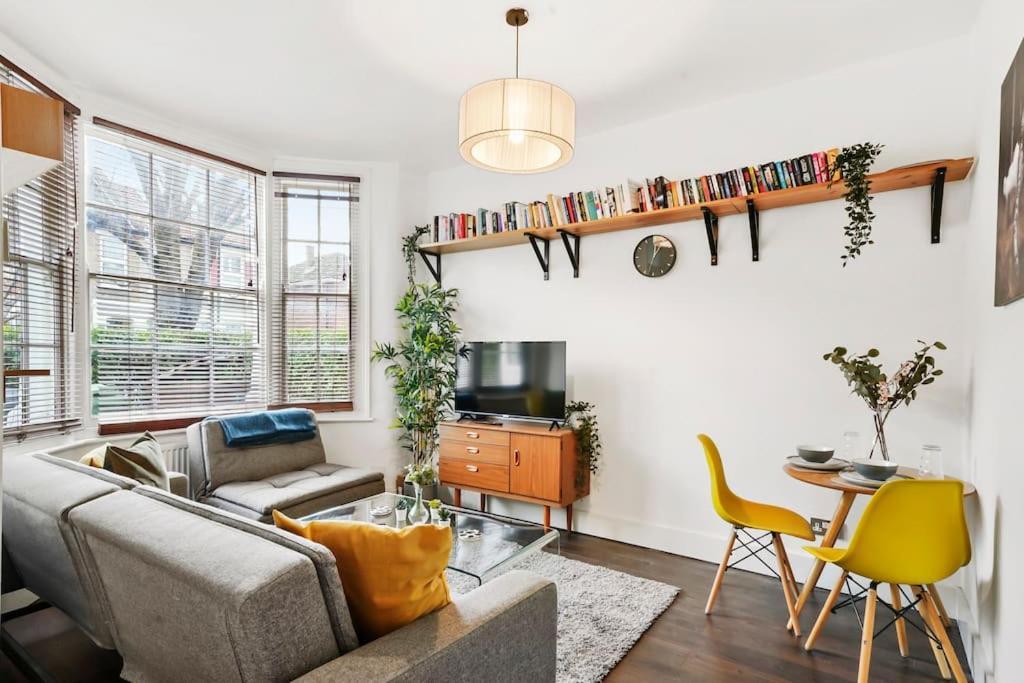 2 Bed Garden Flat Leyton Village London Bagian luar foto
